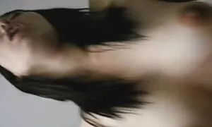 メガネの女性黒コック吸いを通じて穴に浴室 女性 向け 無料 エロ 画像