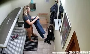 ゲイの男性の両親は、カメラの前で肛門性を持つことに決めました 女性 向け h な 動画