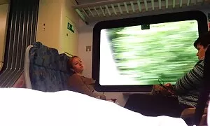 美Bongacams楽しい運指滑らかな膣とピンクのバイブレータ エッチ な 動画 無料 女性 向け