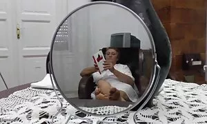 成熟した柄の自身と彼女の恋人 女性 向き の エロ 動画
