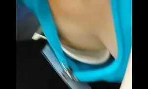 大きな唇ズボンのない女の子。 女性 が 選ぶ アダルト 動画