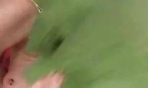 Busty 女性 が 好む エロ 動画 bitch魅力的なタイトショーツに彼女のタイトなお尻